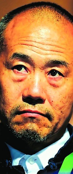 王石的“交班”智慧