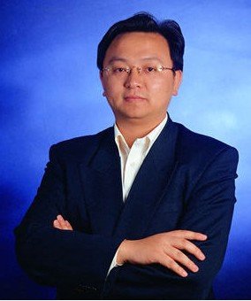 郭台铭与王传福的江湖往事 巴菲特插足
