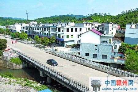 老营盘:致富花开旧战地
