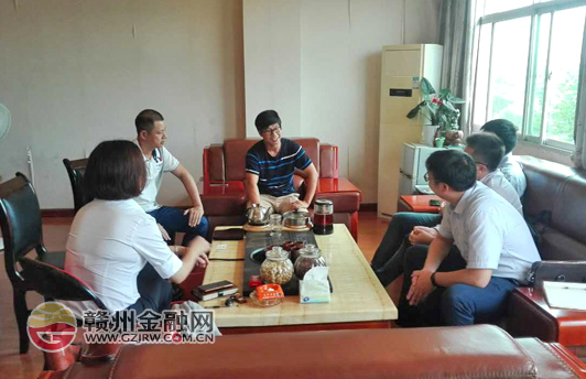 信丰县开展金融服务进园区活动