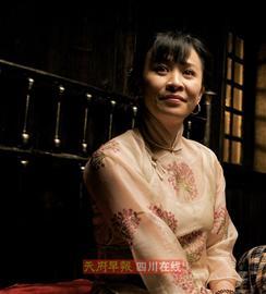 刘嘉玲畅谈生意经：明星身份为生意带来便利