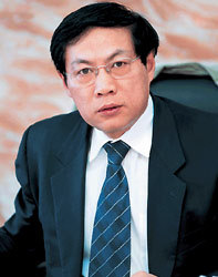 任志强炮轰部分高收入人群低纳税：合法不合理