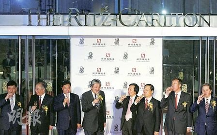 香港最高酒店开幕 以全海景客房及餐厅为卖点