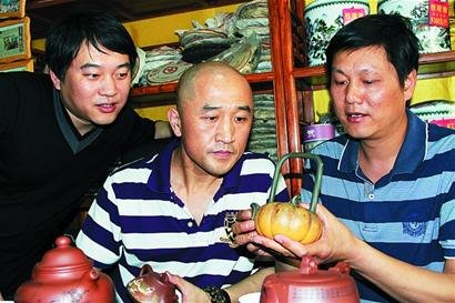 紫砂收藏升温屡现天价：紫砂壶半年涨五成
