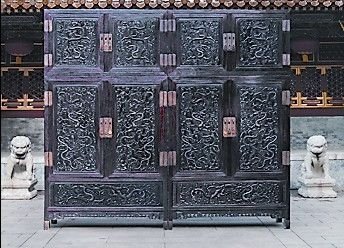 乾隆紫檀柜逾9千万成交 创中国古董家具纪录