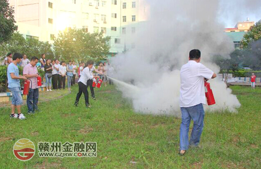 寻乌邮储银行成功举办消防安全培训与演练