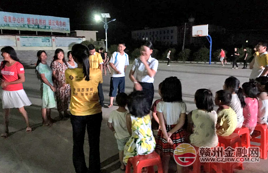 走进小西湖 赣州银行于都禾丰支炎炎夏日送清凉