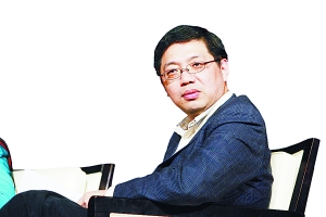 巴曙松：调整汇率应适当使用贬值工具